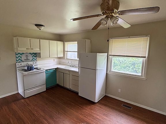 2nd image of 5701 E 139th Ter