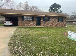 617 N 35th St, Ozark, AR 72949