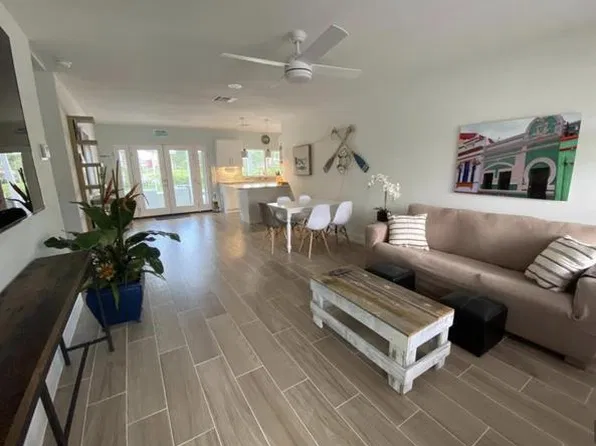 1070 NW 45th St, Pompano Beach, FL 33064