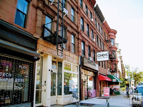 3rd image of 300 7th Ave #4F