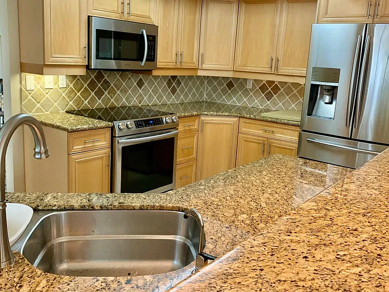 Spacious kitchen for you chefs