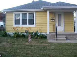 22837 E Thirteen Mile Rd, Saint Clair Shores, MI 48082