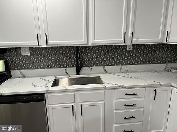 5th image of 8365 Norwood Dr