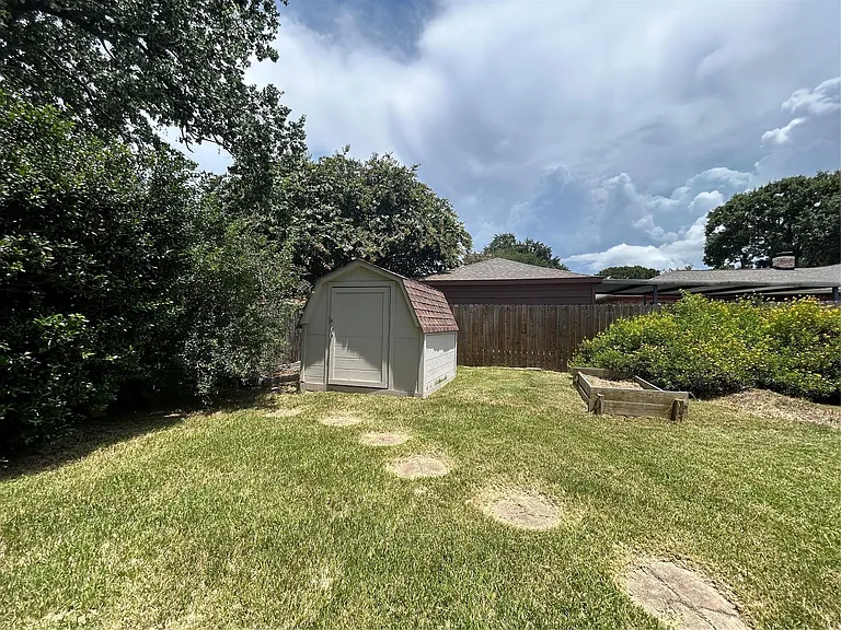 12118 Dorrance Ln — Photo 24