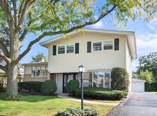 9429 Ozark Ave, Morton Grove, IL 60053