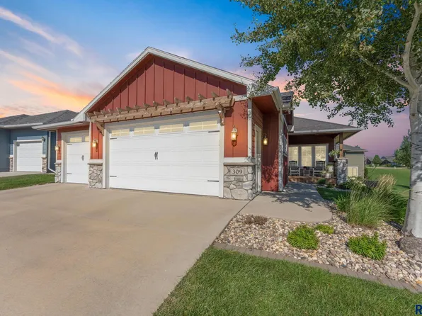 309 S Dockside Cir, Sioux Falls, SD 57107