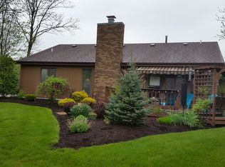 9535 Camberwell Dr, Fort Wayne, IN 46804