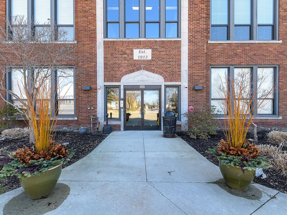 1st image of 500 Erie St Unit 202