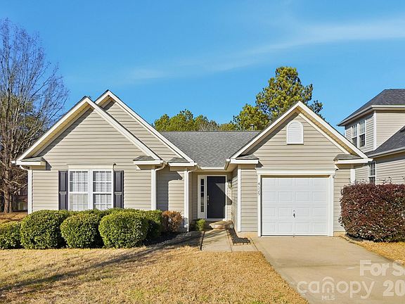3rd image of 4529 Arabella Dr