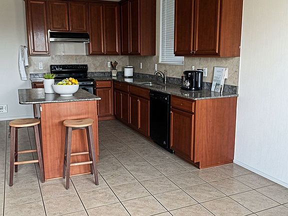 4th image of 2437 Buelingo Ln
