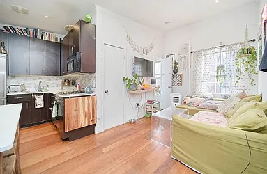 Rented by Living New York