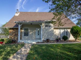 111 Phoenix Ave, Saint Robert, MO 65584