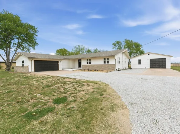 1418 N Meridian Rd, Peck, KS 67120