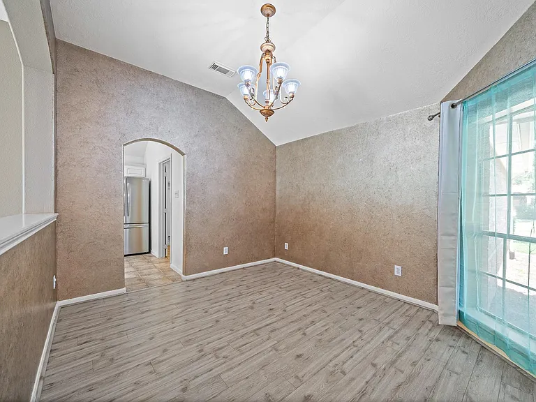 12918 Stratford Mill Ln — Photo 5