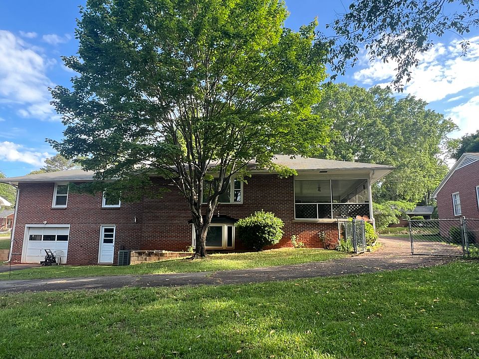 2nd image of 1620 Lancelot Ln
