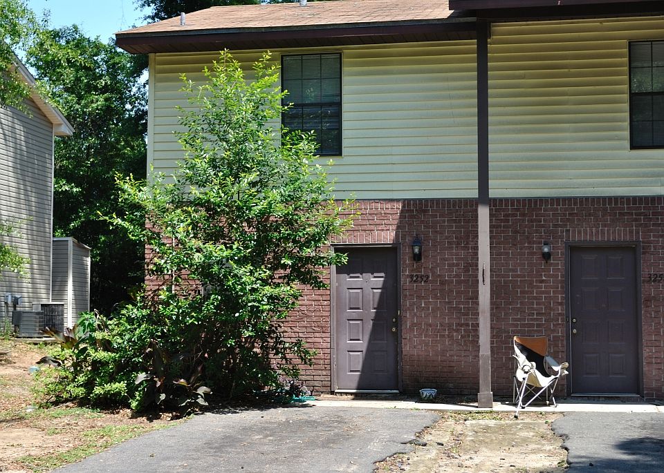 1st image of 3252 Nekoma Ln