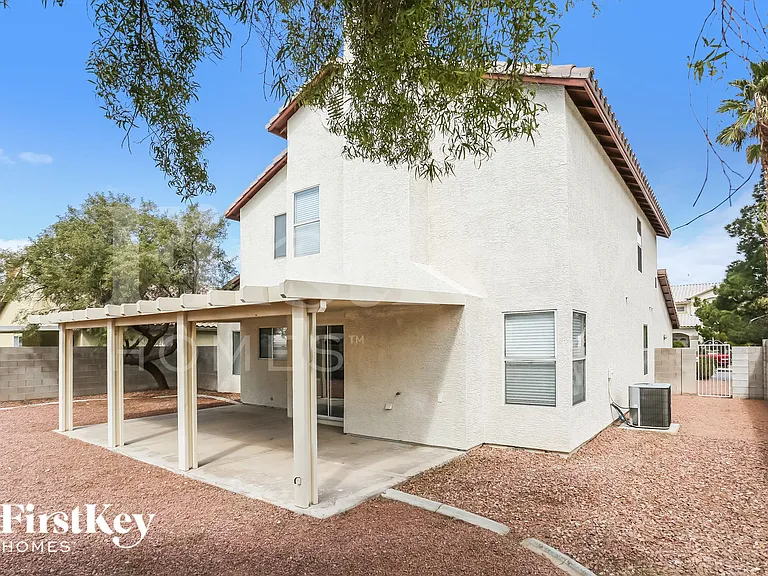 4333 Matinee Ave — Photo 18