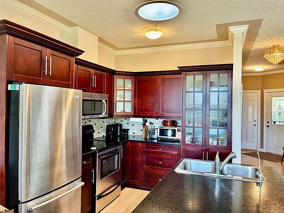 4th image of 10189 View St