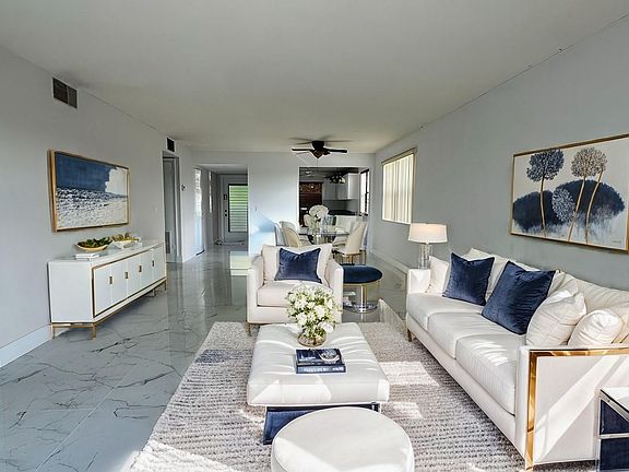 3rd image of 10207 Sunrise Lakes Boulevard #301