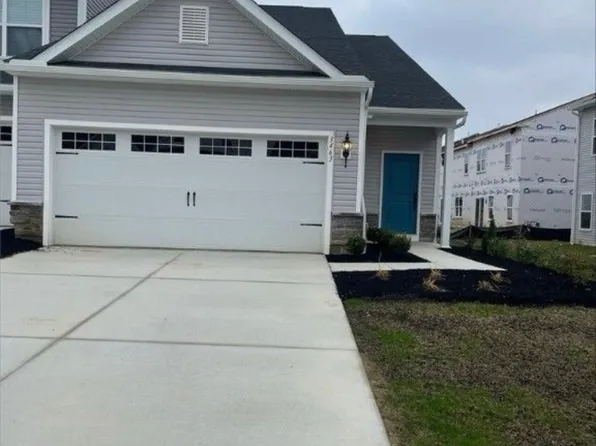 3463 Bushwillow Dr #1, Uniontown, OH 44685