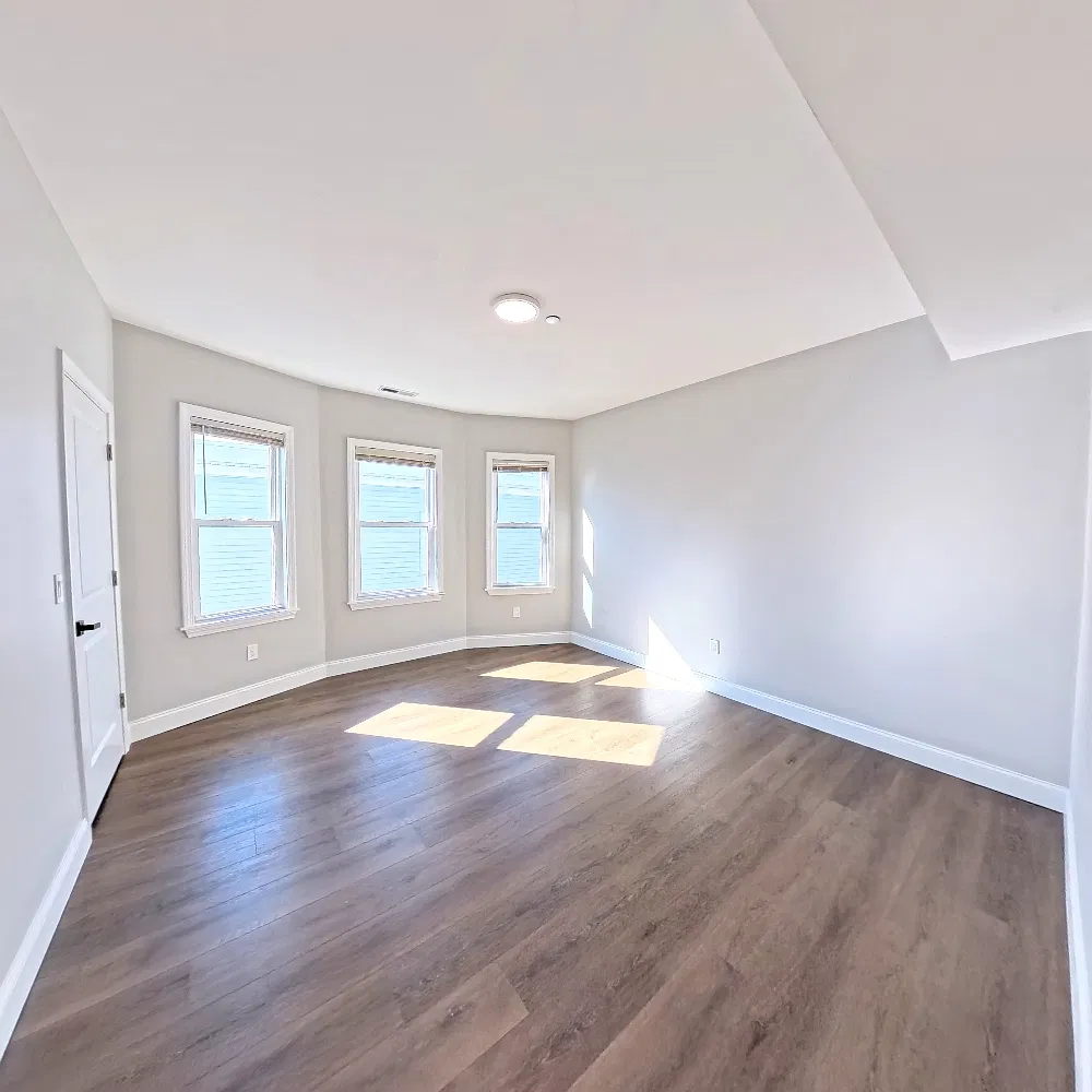 3 bed, 1147 sqft, $4,000 — Photo 2