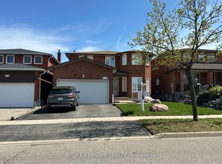 874 Wetherby Ln N, Mississauga, ON L4W 4S9