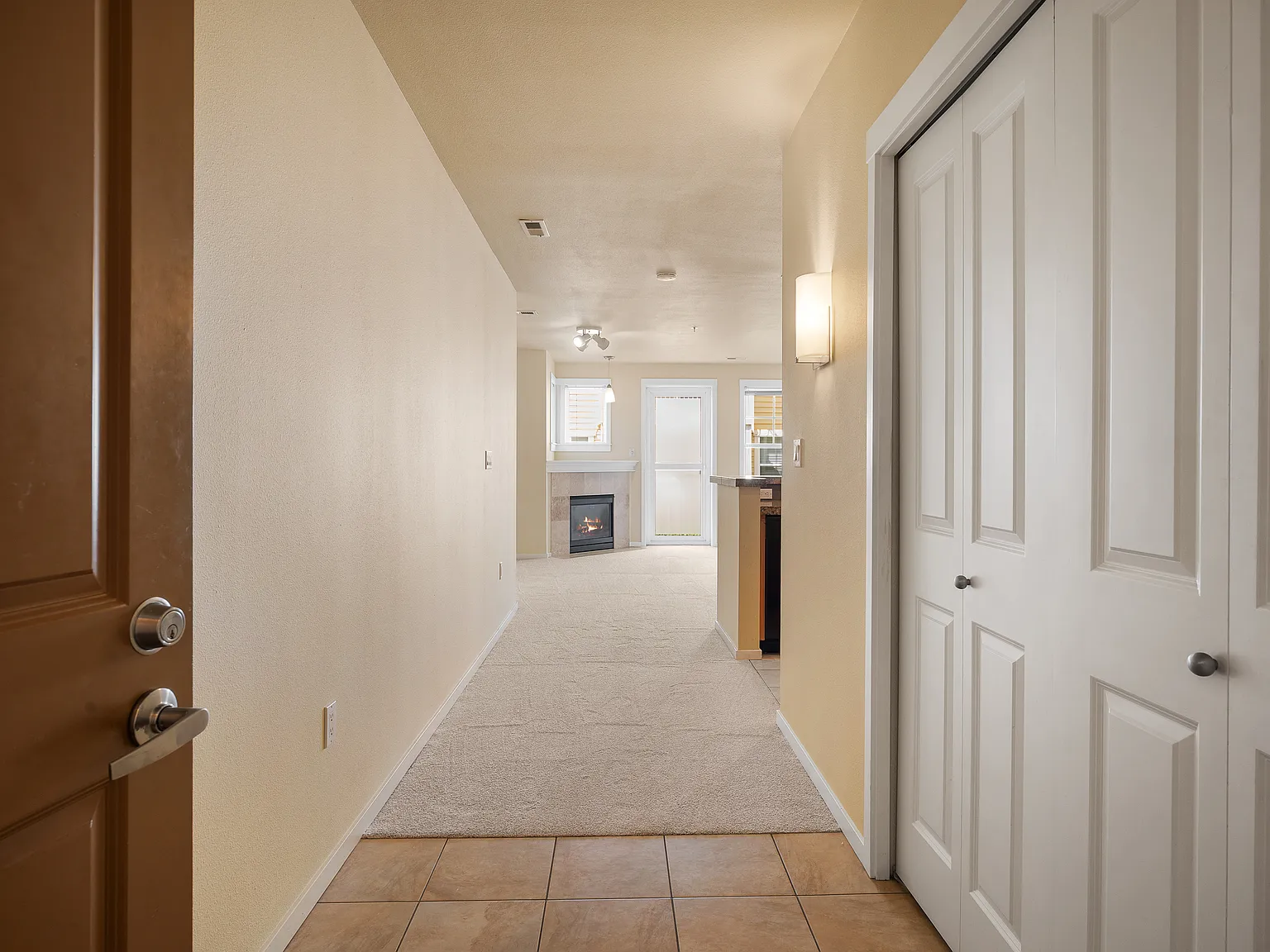2 bed, 1118 sqft, $3,000 — Photo 3
