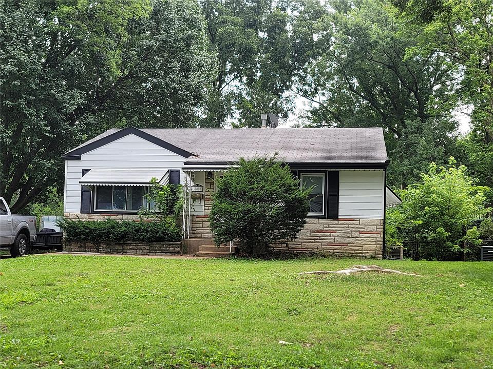 2nd image of 380 Marechal Ln