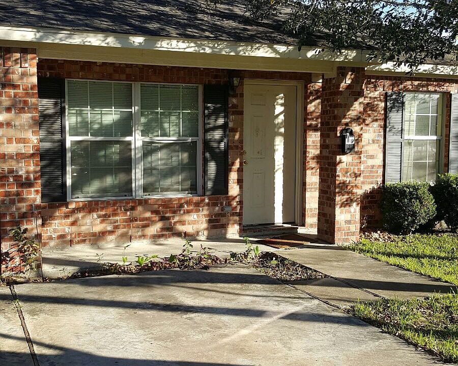 2nd image of 15 Burress St
