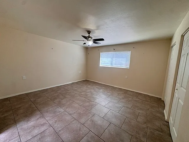 1448 Carmelita Dr — Photo 17