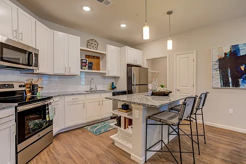 Lakeside Walk Photo 1