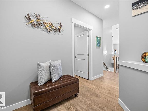 5th image of 50 Heatherglen Dr #211