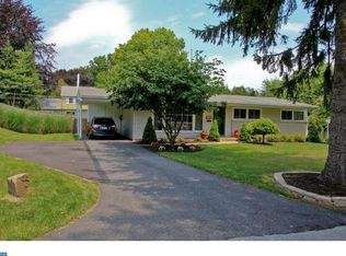 1211 Thistlewood Ln, West Chester, PA 19380