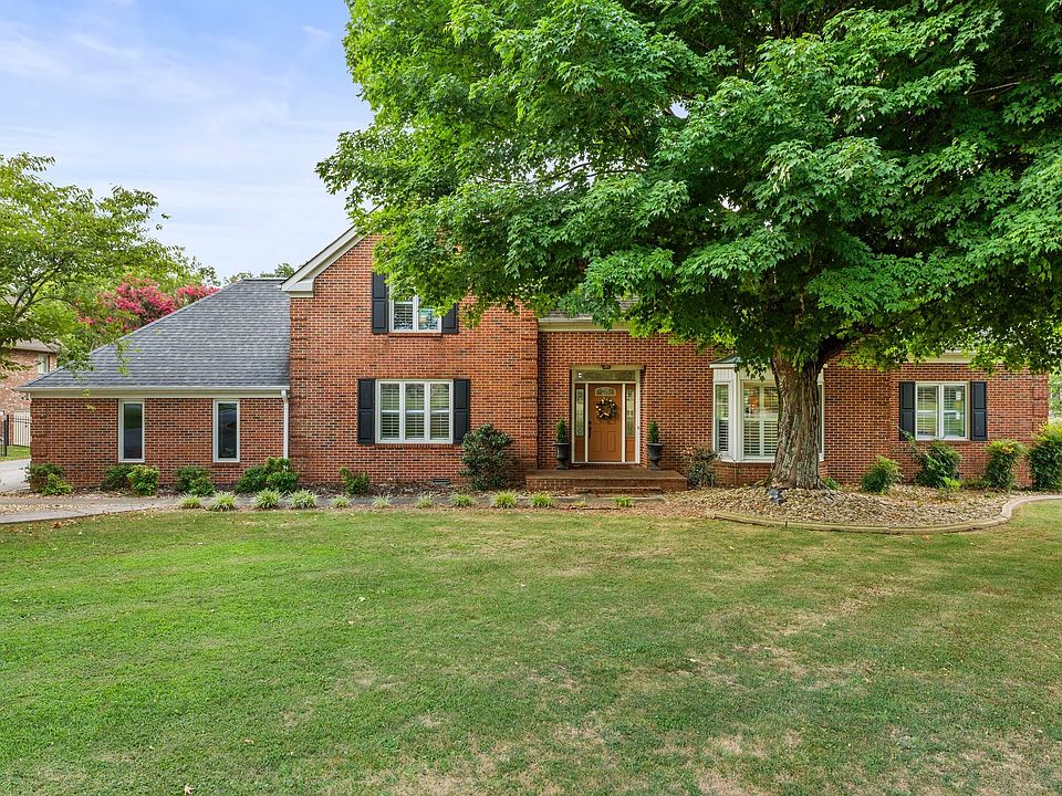 1st image of 214 Kingsridge Blvd
