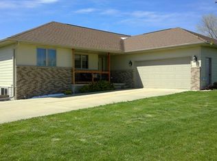 43480 Kaiser Rd, Yankton, SD 57078