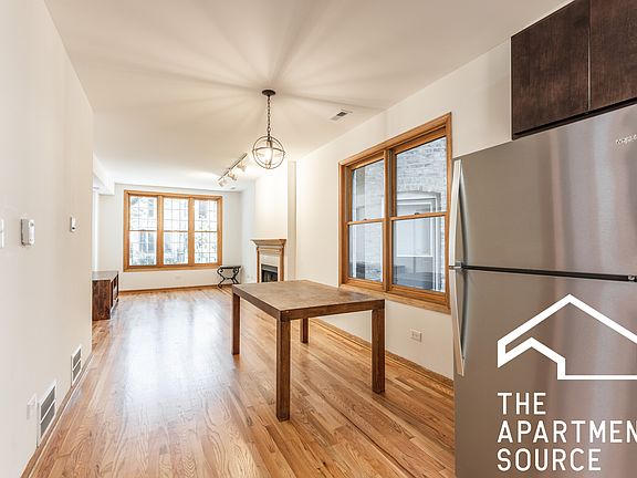 2nd image of 1343 N Leavitt St APT 1