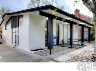 8312 Huntington Rd, Huntington Woods, MI 48070