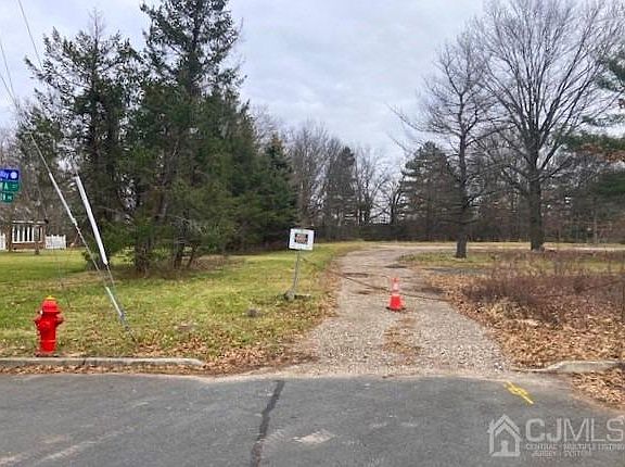 2nd image of 0 Arlington Ave