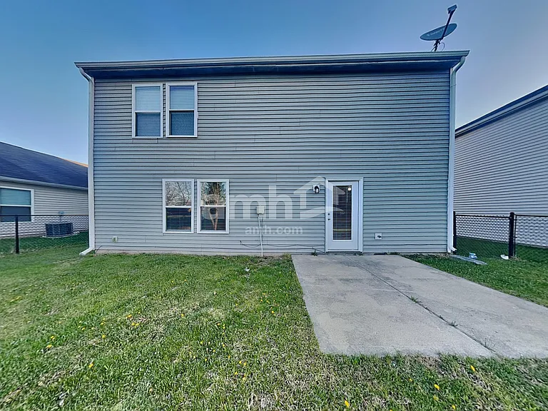 8045 Bach Dr — Photo 23