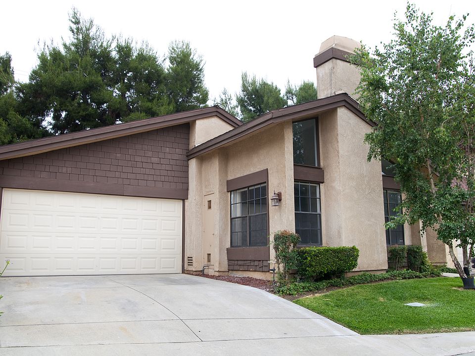 1st image of 146 Windermere Ln