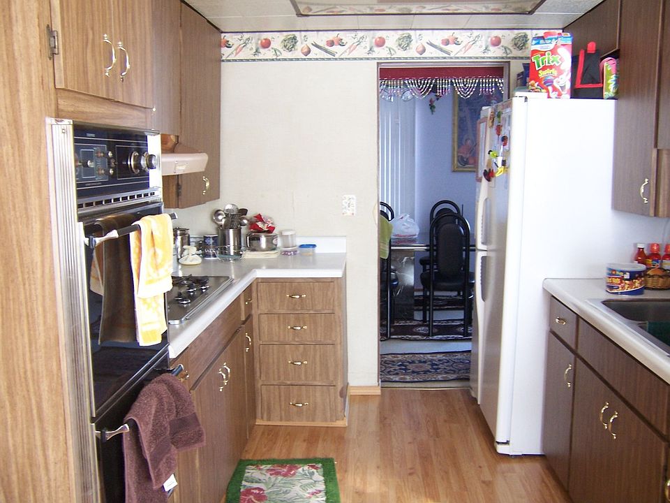 2nd image of 175 Arizona Blvd