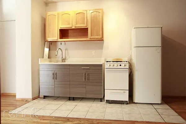 Rented by Rennit Inc. | media 35