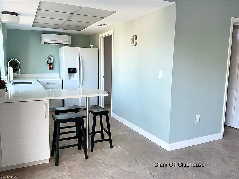 1165 Clam Ct #7 — Photo 33