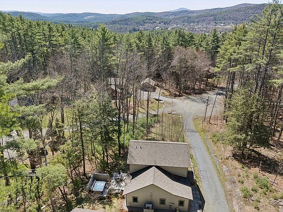 3rd image of 207 Hartness Way