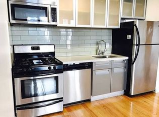461 Grand St #2A, Brooklyn, NY 11211