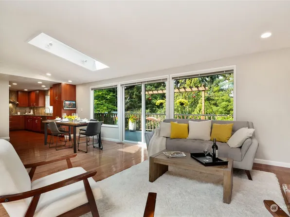 1914 109th Avenue SE, Bellevue, WA 98004