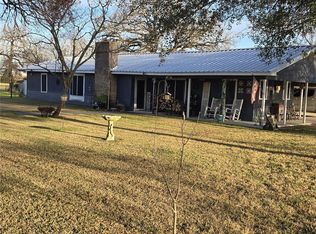 4450 Greenbriar Rd, Madisonville, TX 77864