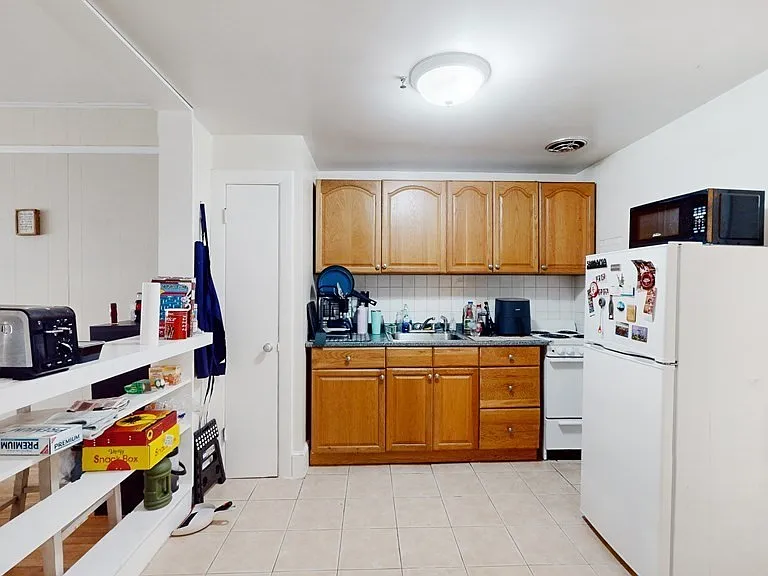 289 Beacon St #9 — Photo 4