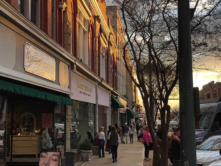 S Main Street Social District
