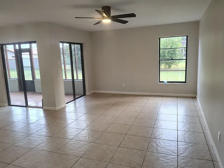 437 Short Dr — Photo 6